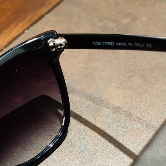 ?Tom Ford FT0844 01B ? SHINY BLACK Sunglasses